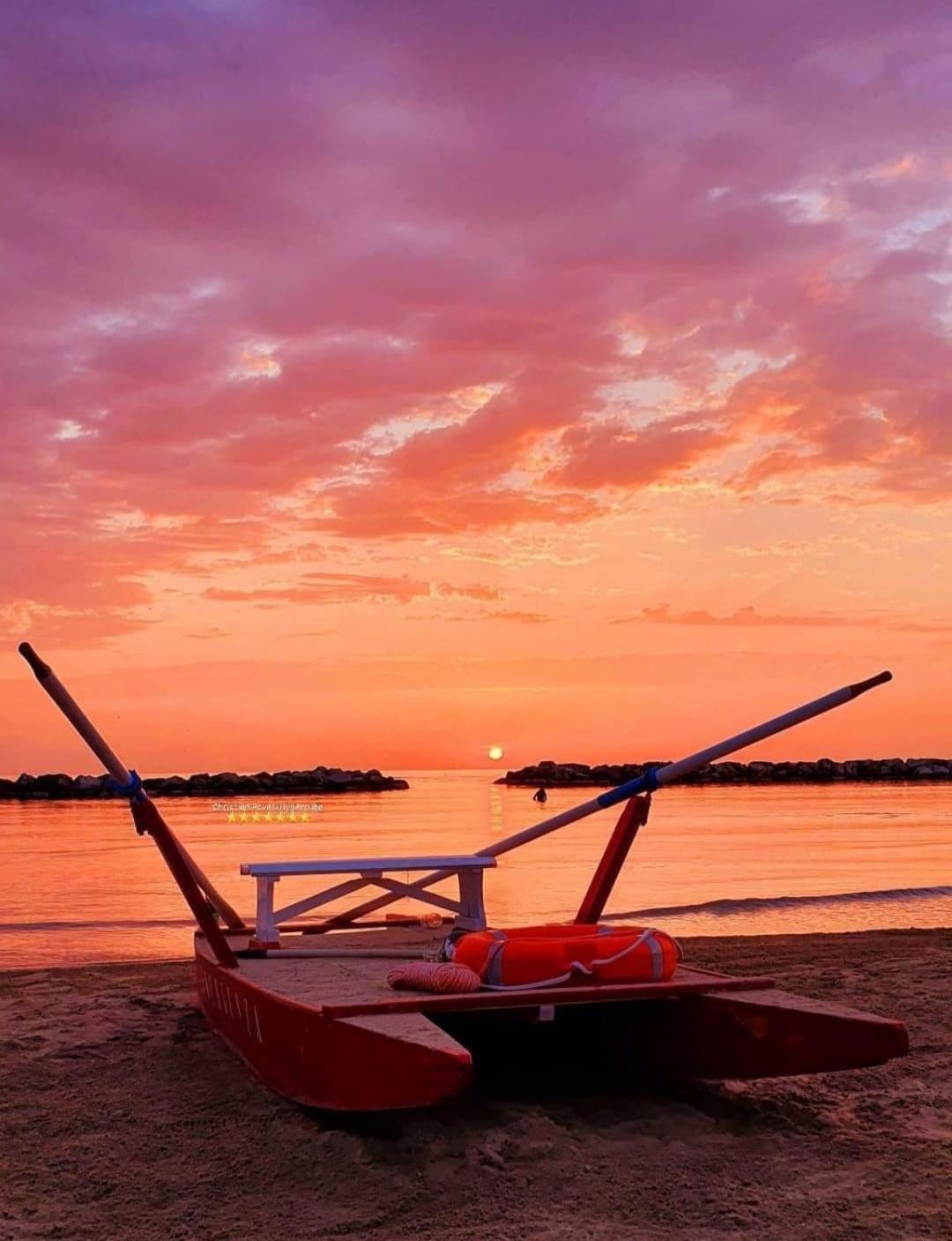 Hotel Locanda Delle Dune Bellaria-Igea Marina Bagian luar foto