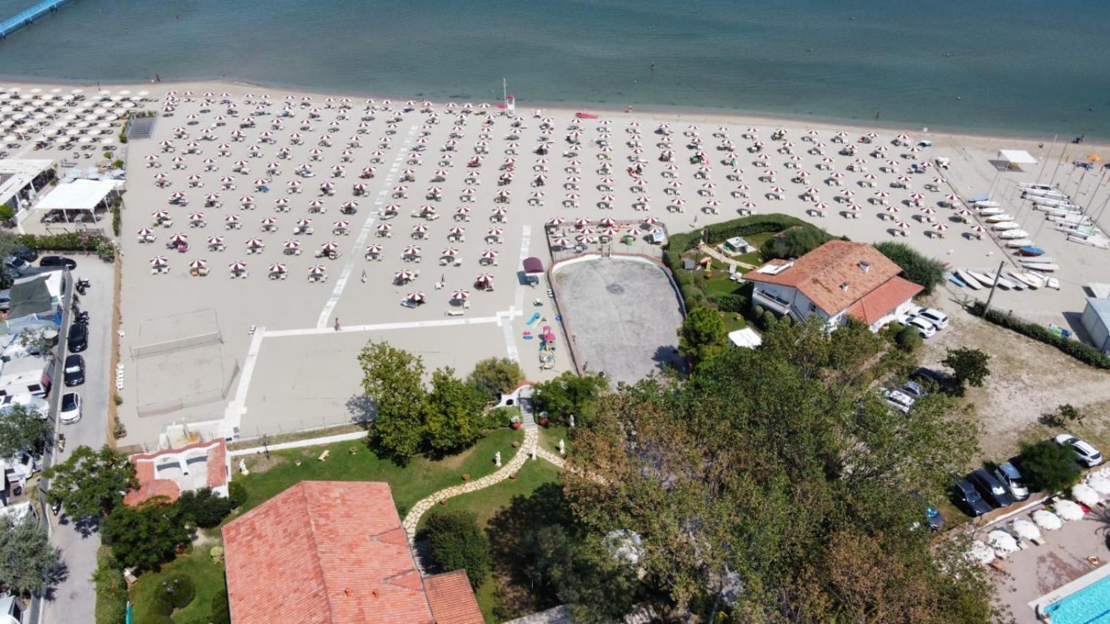 Hotel Locanda Delle Dune Bellaria-Igea Marina Bagian luar foto